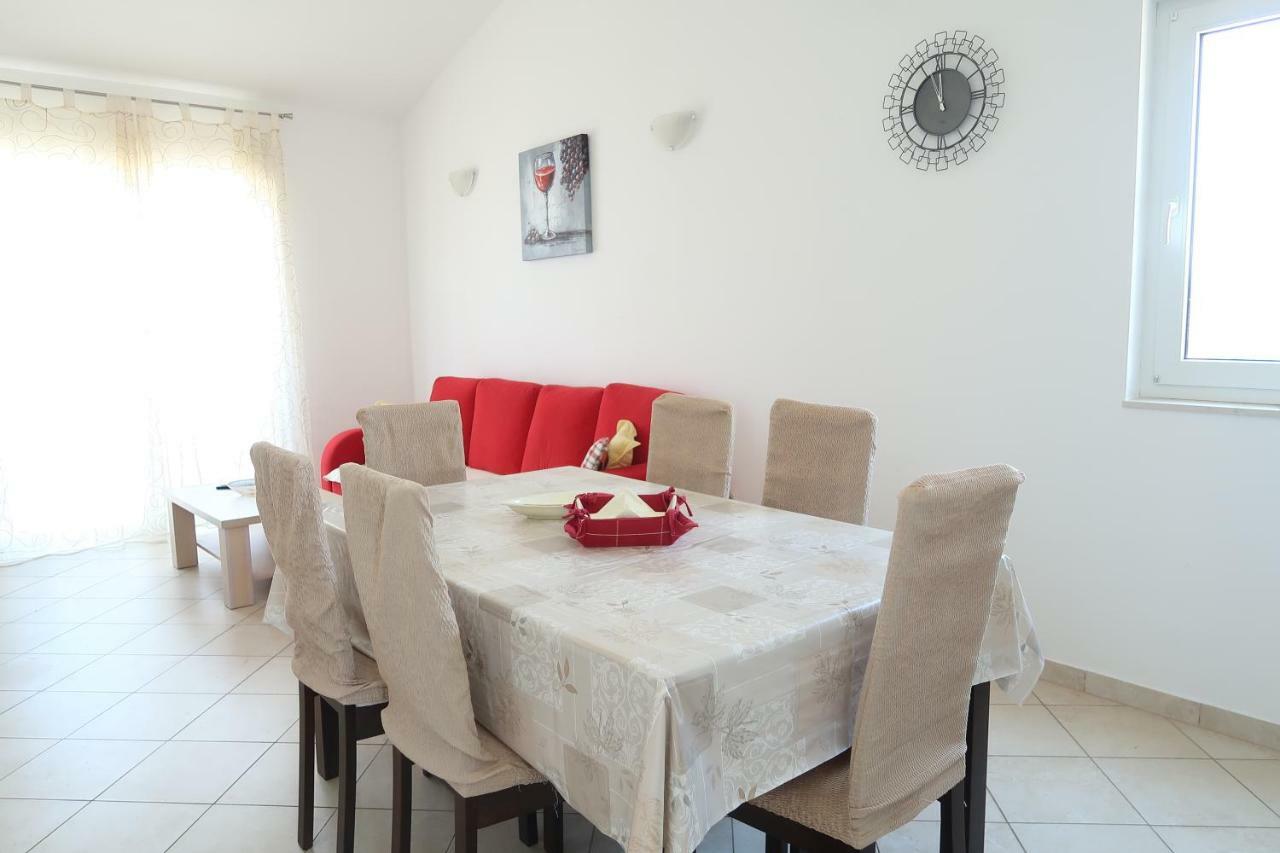 Apartments Maras Primosten Ngoại thất bức ảnh