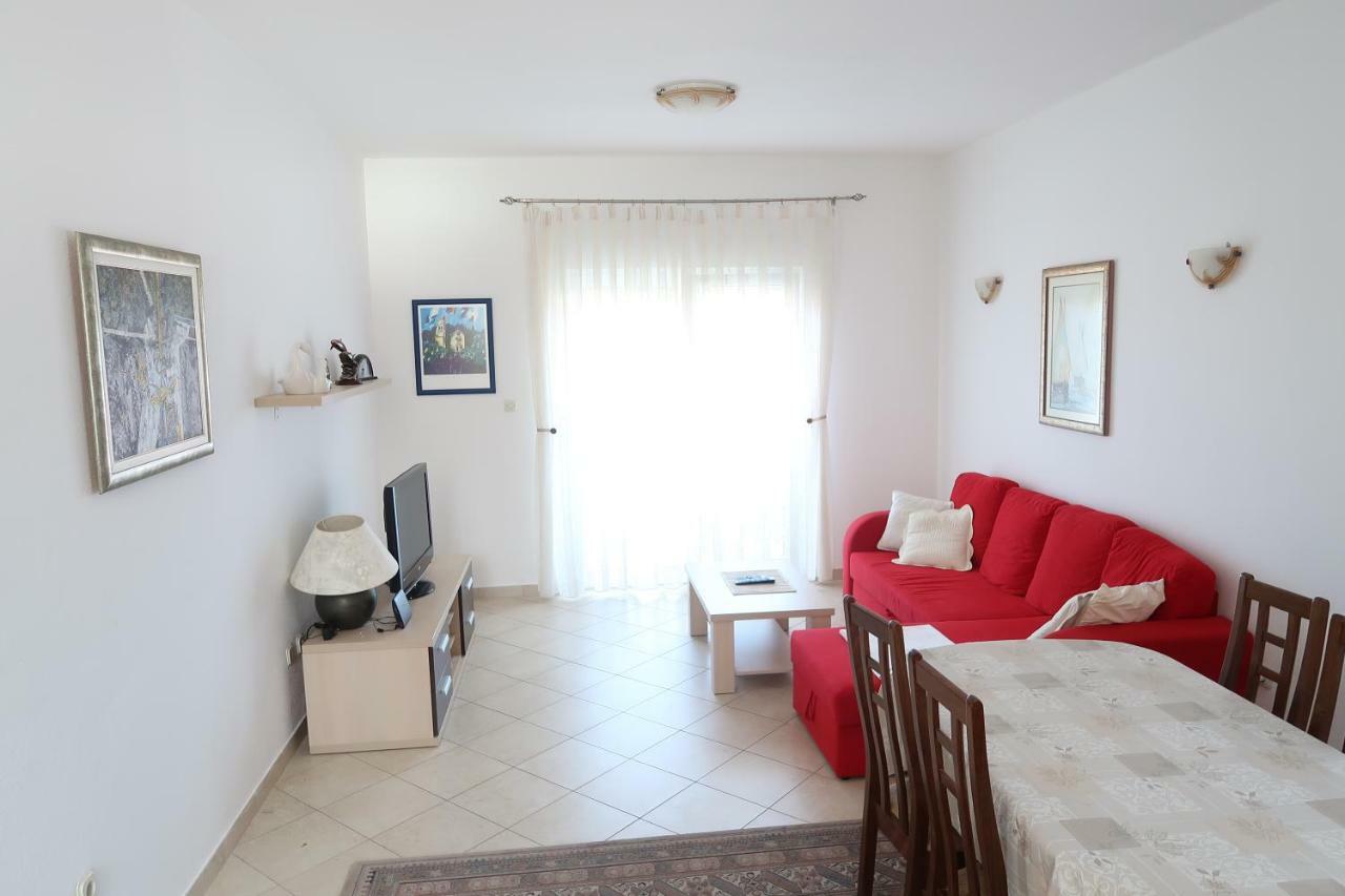 Apartments Maras Primosten Ngoại thất bức ảnh