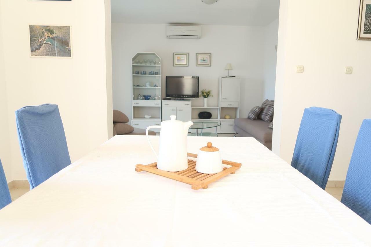 Apartments Maras Primosten Ngoại thất bức ảnh