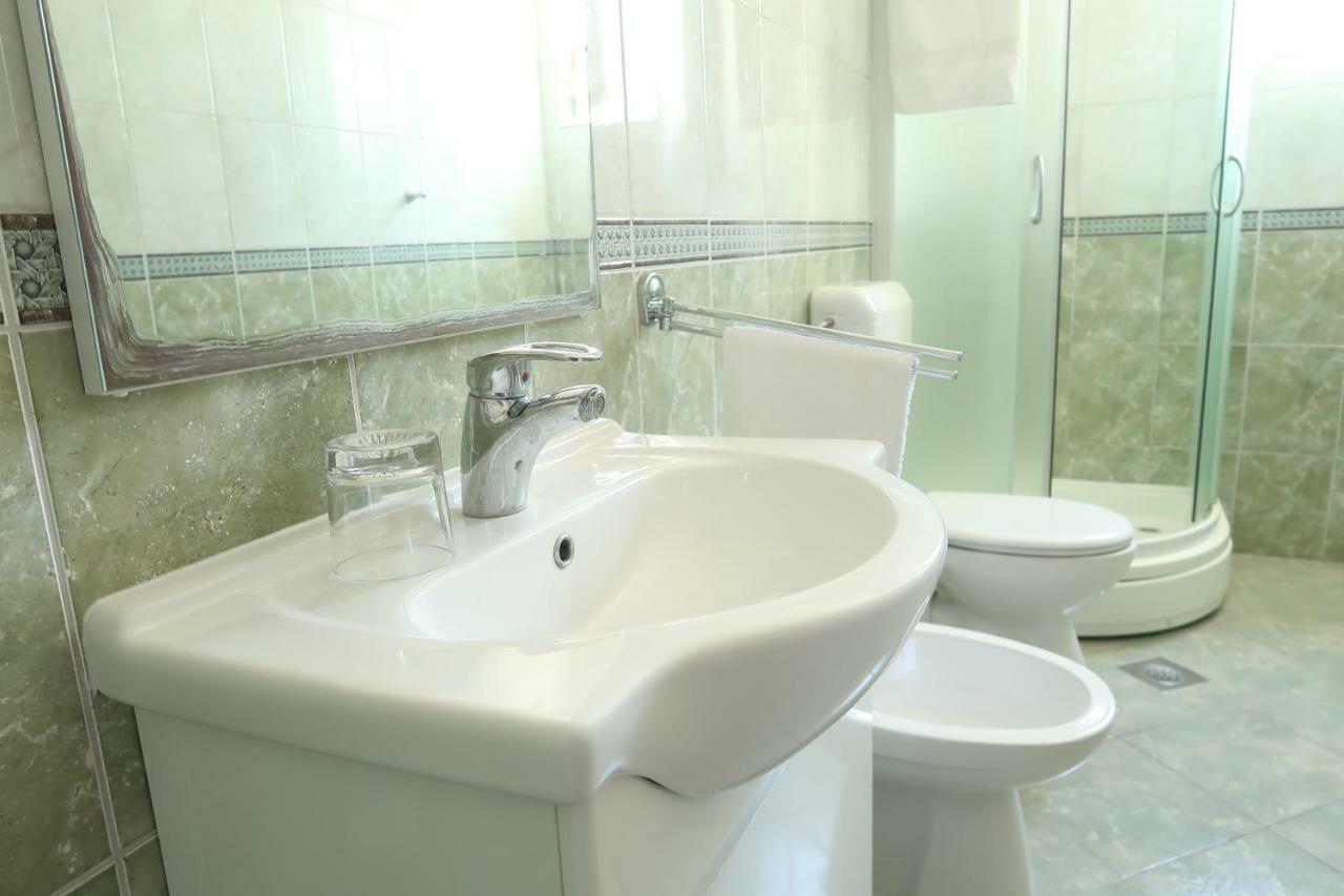 Apartments Maras Primosten Ngoại thất bức ảnh