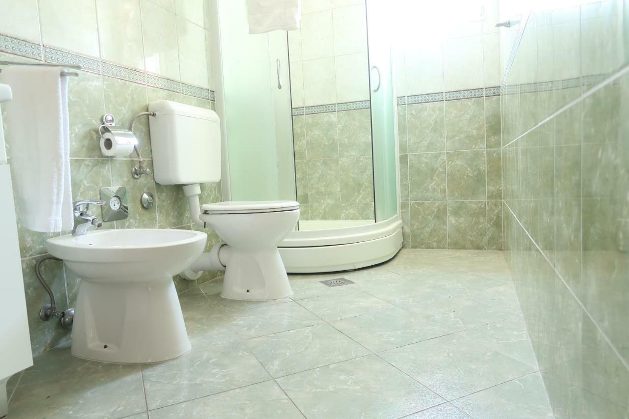 Apartments Maras Primosten Ngoại thất bức ảnh