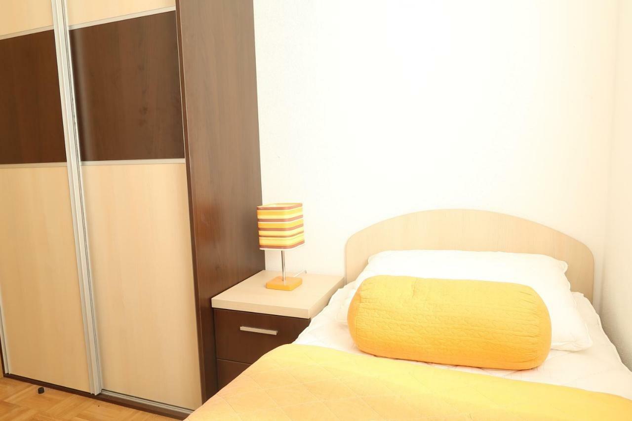 Apartments Maras Primosten Ngoại thất bức ảnh