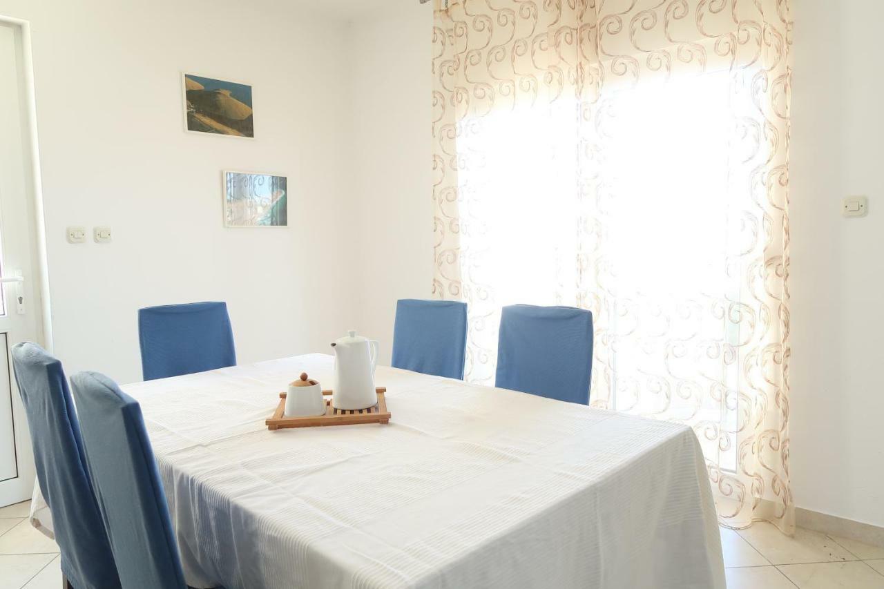 Apartments Maras Primosten Ngoại thất bức ảnh